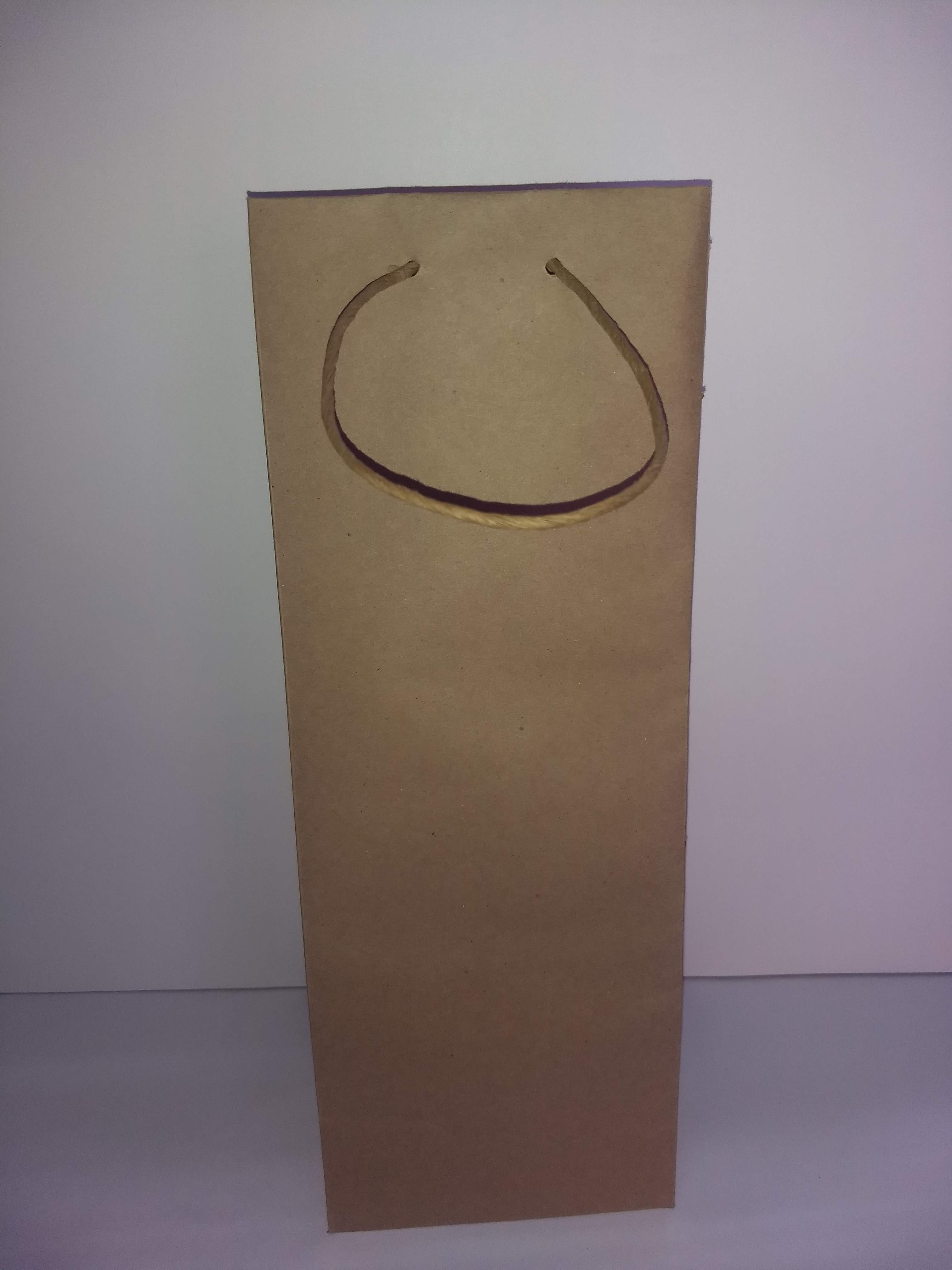 BOLSA DE PAPEL KRAFT P/ BOTELLA
MODELO 060908