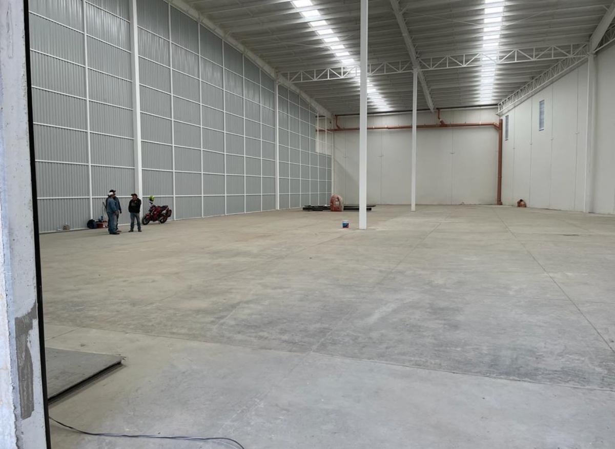 Bodega 2031 m2 parque industrial Lerma