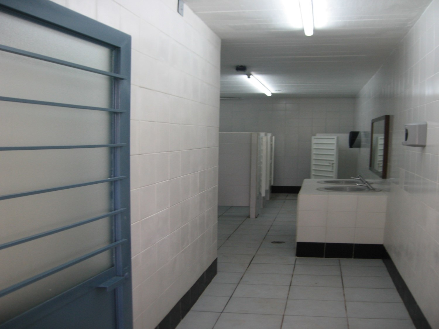 Mantenimiento en área de sanitarios , Universidad Veracruzana, Xalapa
