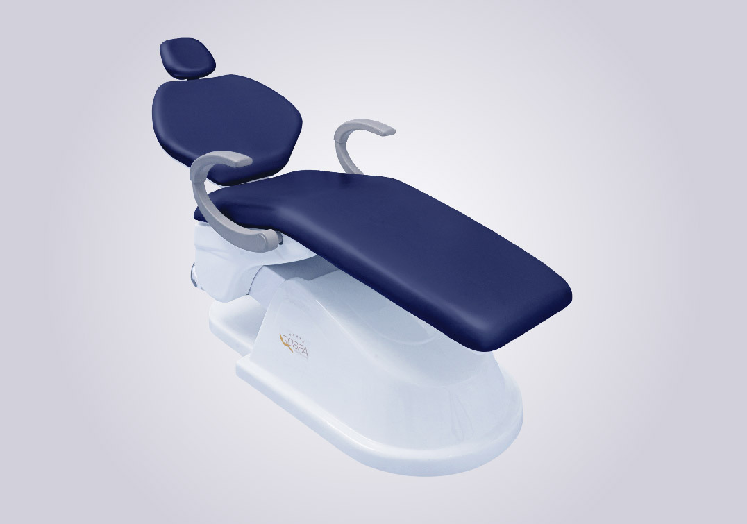 Woman in a long satin dress and a pearl necklace