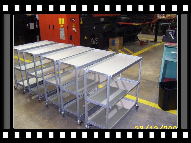 Folding First Class Caris