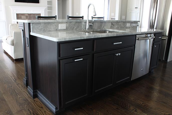 https://0201.nccdn.net/1_2/000/000/0a2/eaa/FH--Super-White-kitchen--686x457.jpg