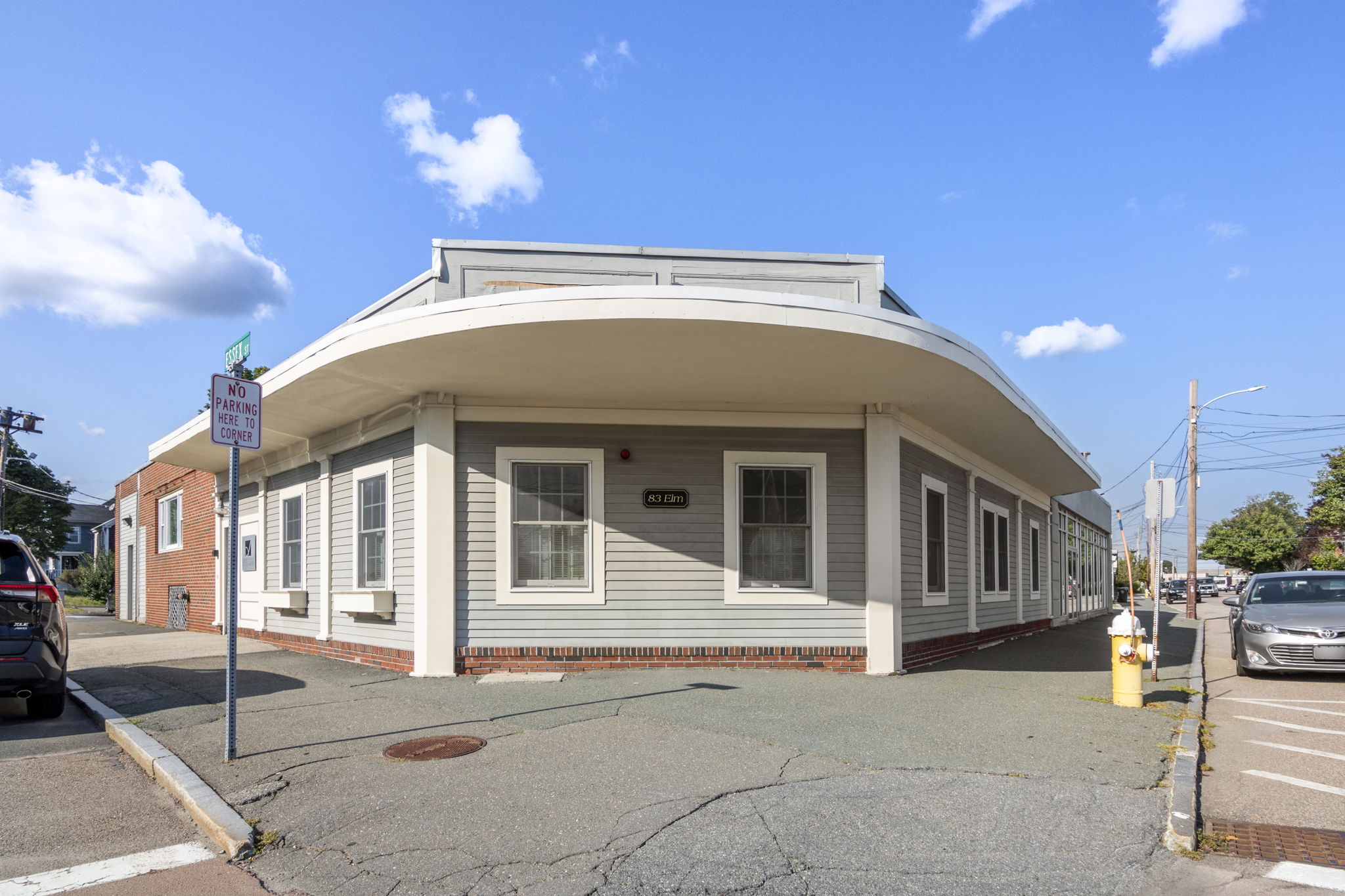 https://0201.nccdn.net/1_2/000/000/0a3/4fa/29-web-or-mls-81elmstdanversground--21-.jpg