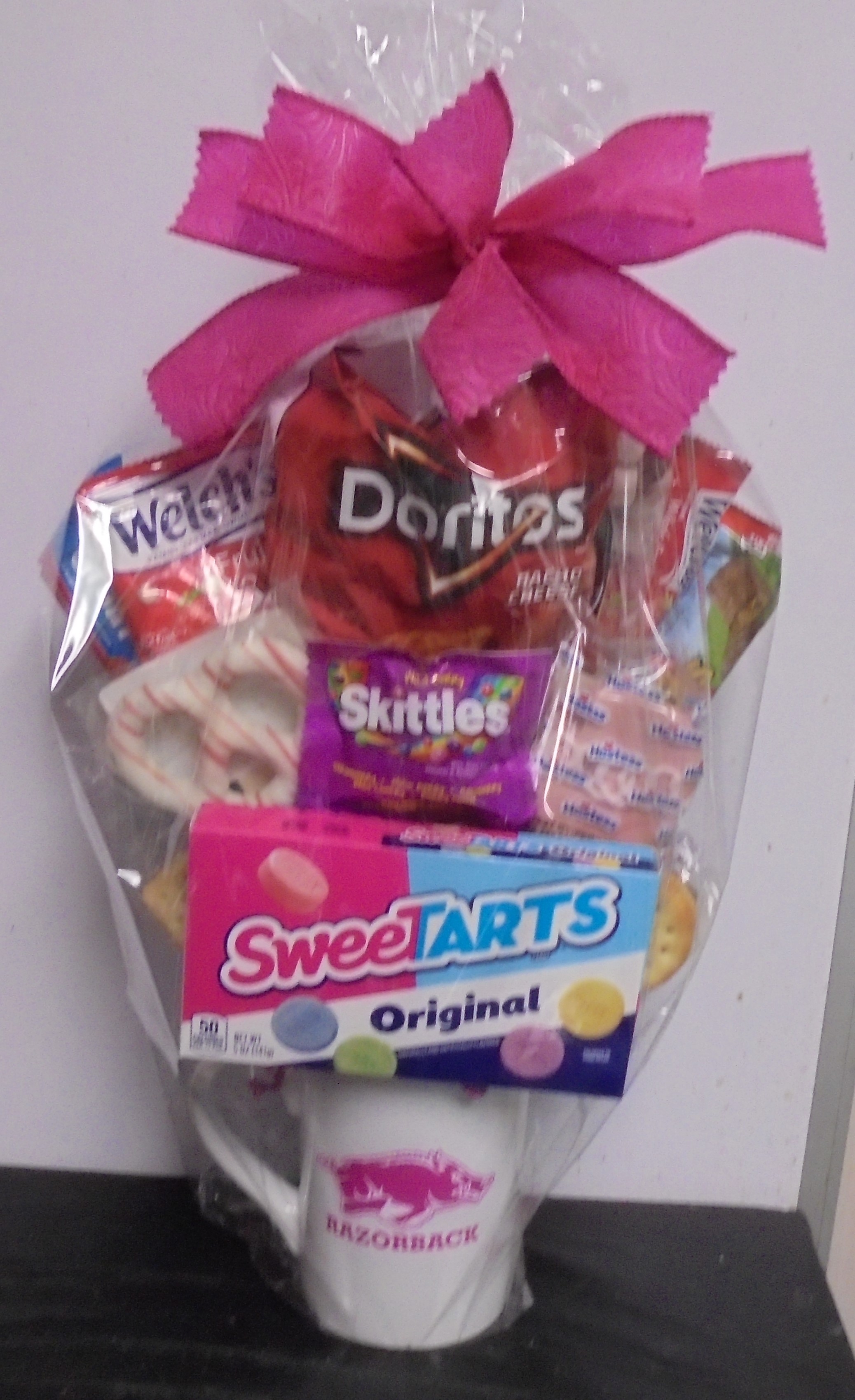 (11)  "Razorback" Mug Candy Bouquet
$40.00