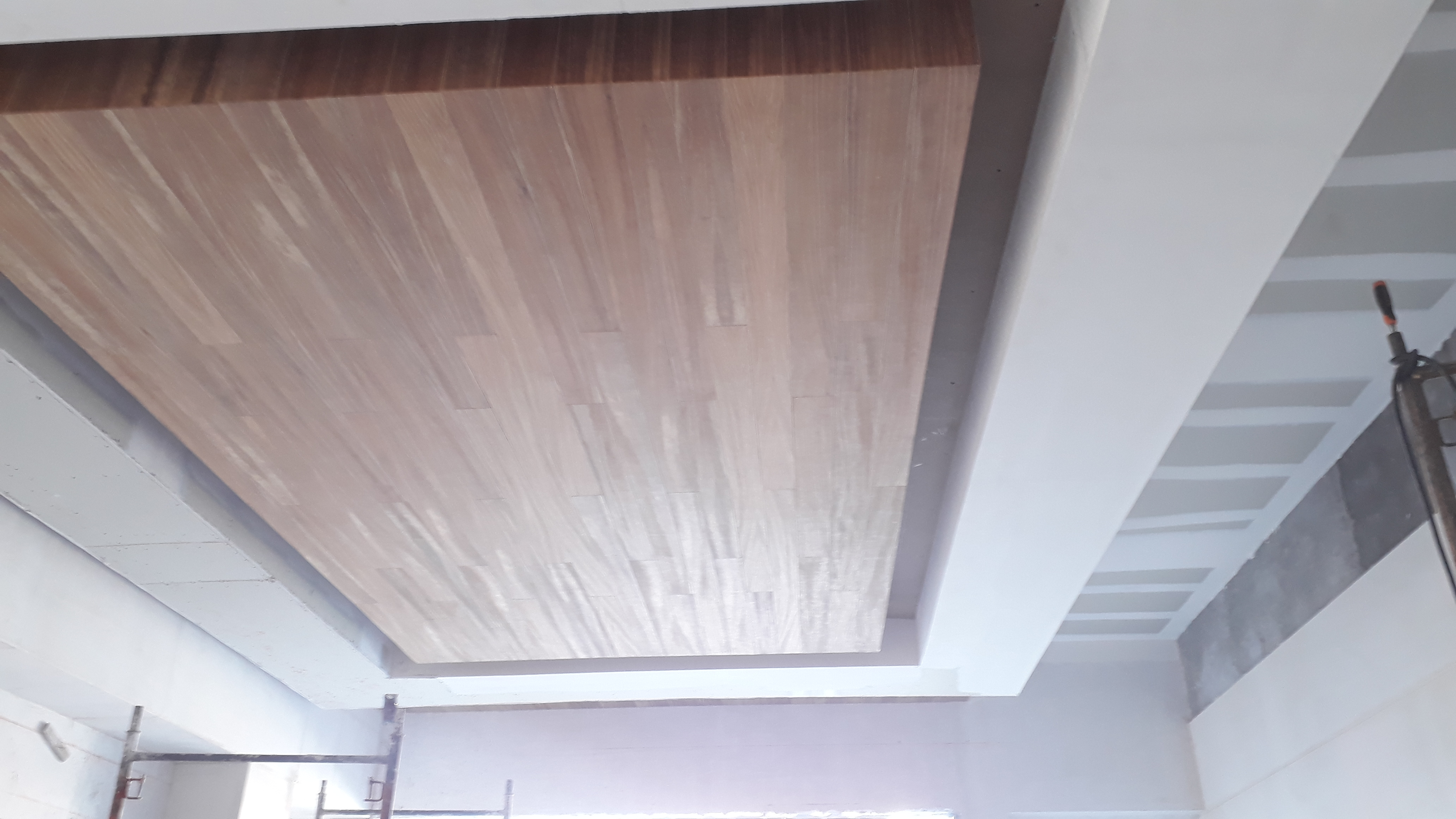 Plafón de Tablaroca y Madera