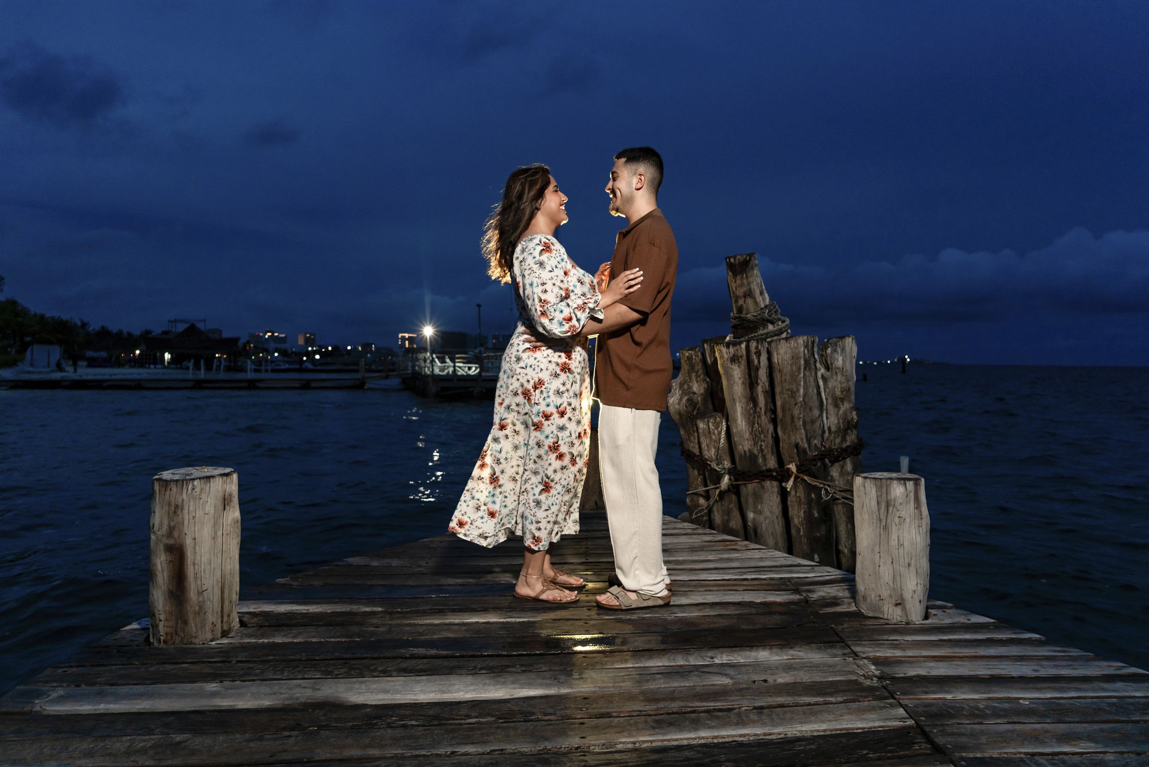 https://0201.nccdn.net/1_2/000/000/0a5/05e/contratar-foto%CC%81grafo-de-pedida-en-cancu%CC%81n-luxury-engagement-ph.jpg