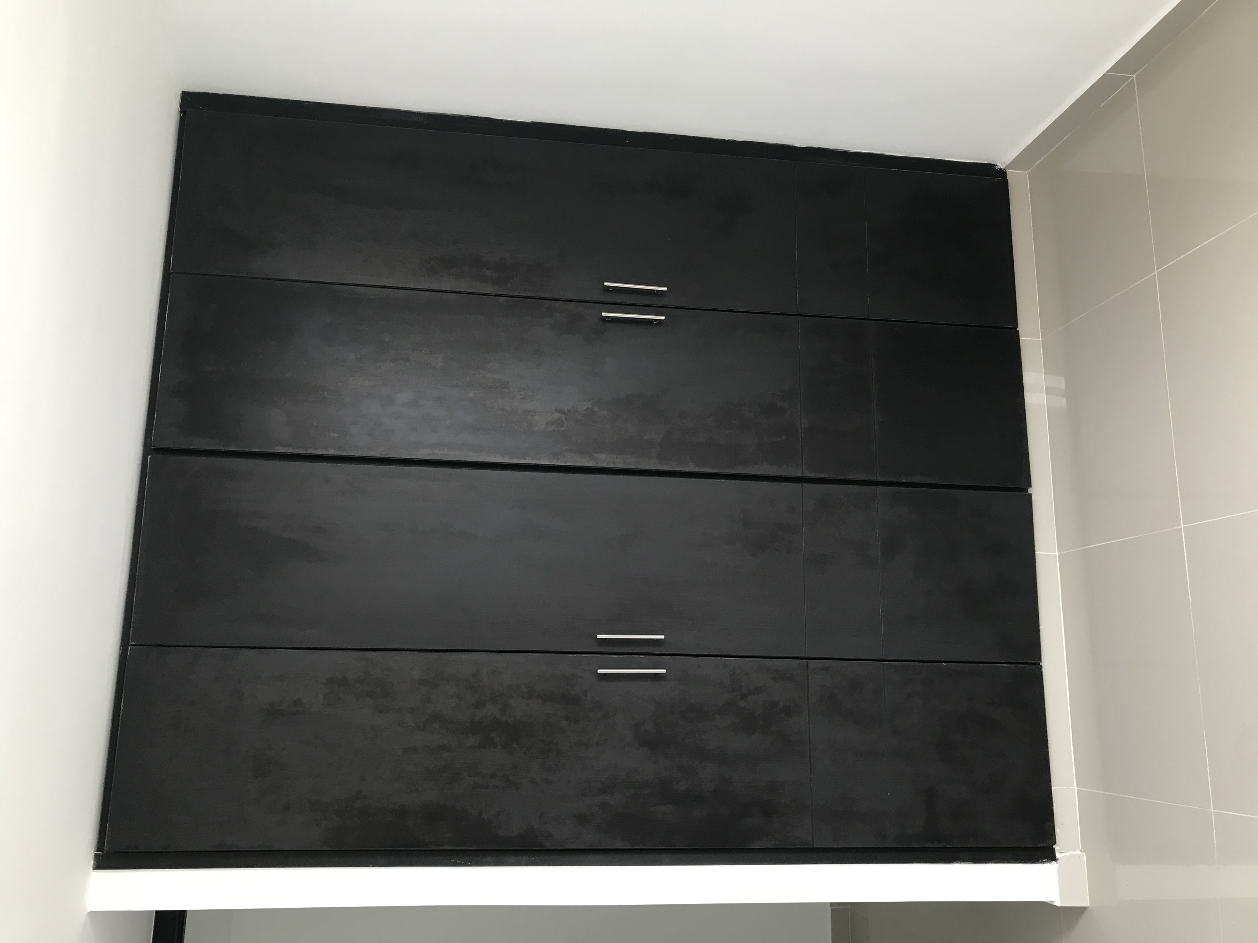 https://0201.nccdn.net/1_2/000/000/0a5/57f/closet-1.jpg
