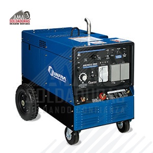 BRONCO 5500 K

Categoría: Soldadoras tipo generador
Trabajo: Industrial ligero
Salida auxiliar: 6,500 watts pico
Motor	Kohler 14 HP, a gasolina
Rango de amperaje de soldadura	45-200 A, CD
Ciclo de trabajo: 20%
Suelda con: Para soldadura con electrodo revestido (SMAW) de CD en diámetros desde 1.6 hasta 4.0 mm (1/16” hasta 5/32”).