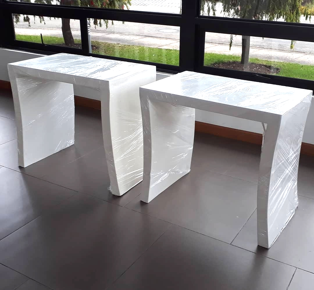 Auxiliares Rectangulares Blancas
Patas de Ola
$ 50.000
C/u