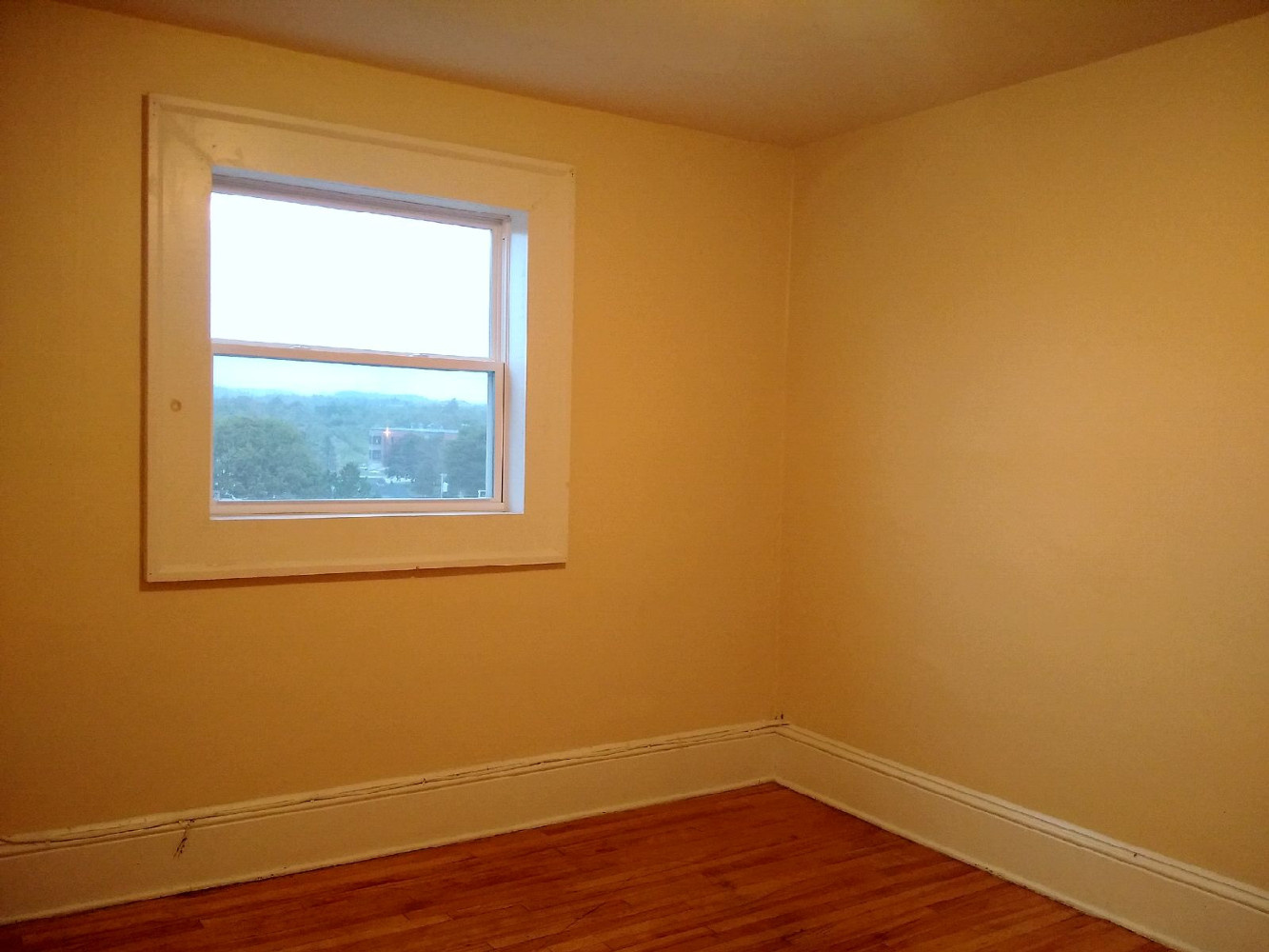 38 Cranston #5 Bedroom