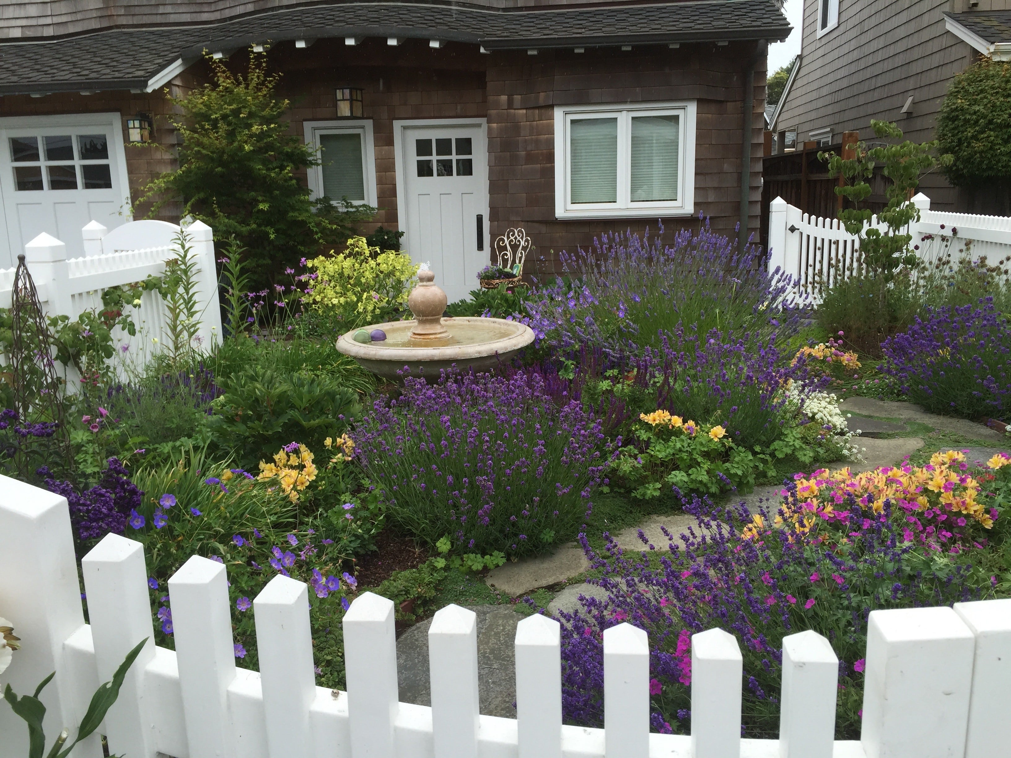 Capitola Cottage Garden 1