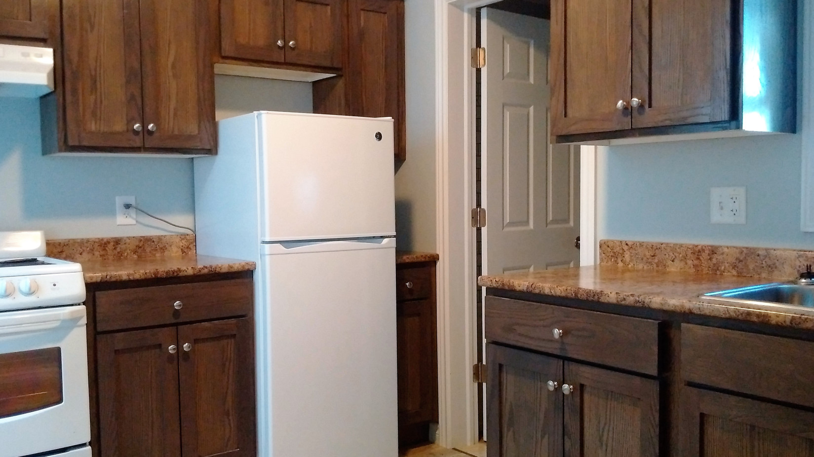 72 Exmouth #4 Kitchen