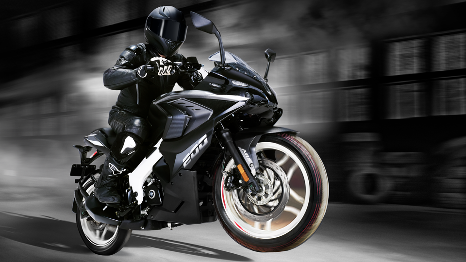 PULSAR RS 200
