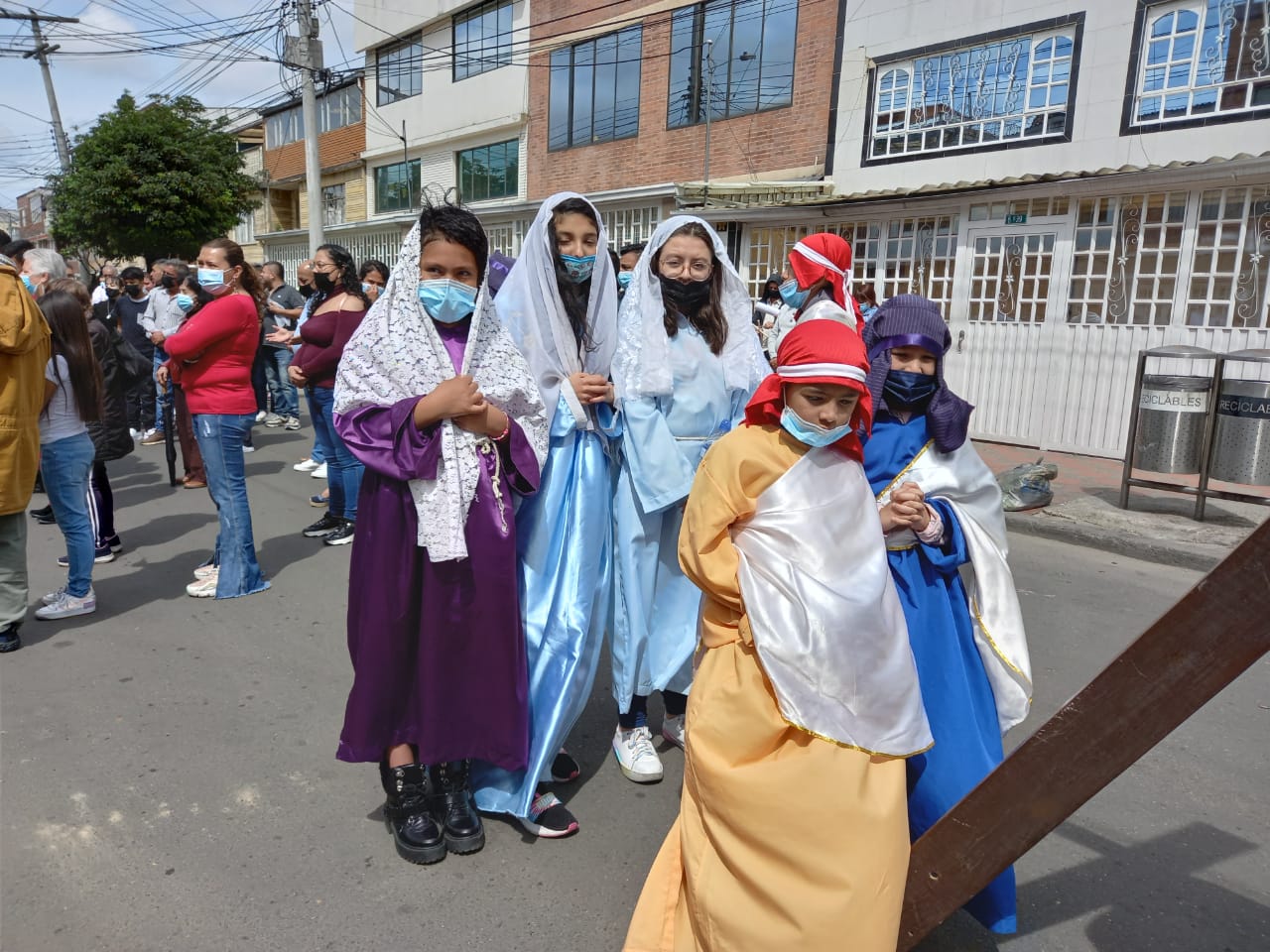 https://0201.nccdn.net/1_2/000/000/0aa/448/semana-santa--6-.jpeg