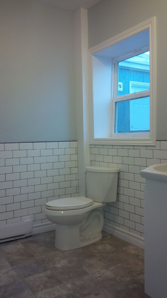 72 Exmouth #5 Bathroom