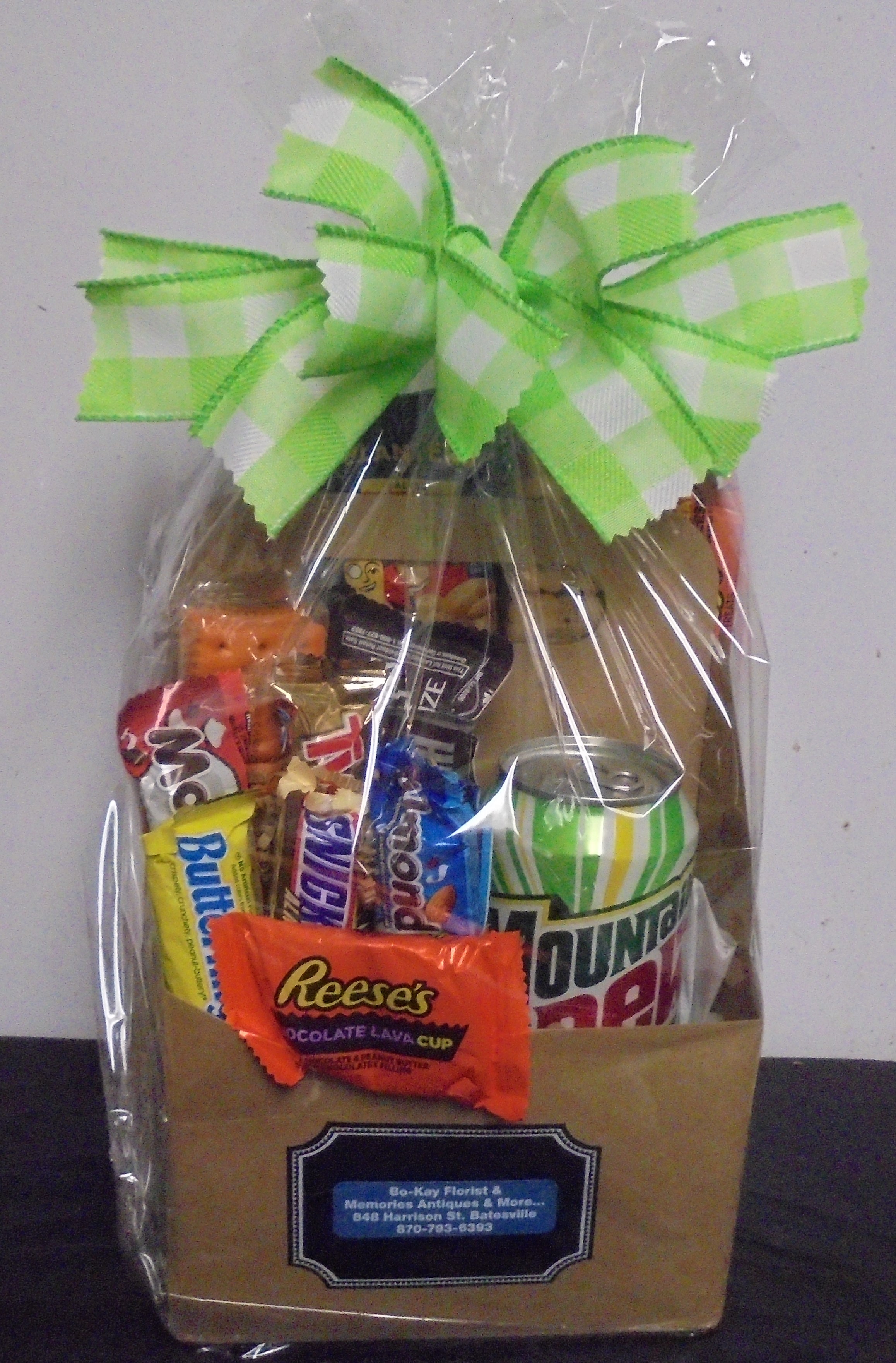 (4)  "Mountain Dew" Drink Box
W/ Candy
$35.00