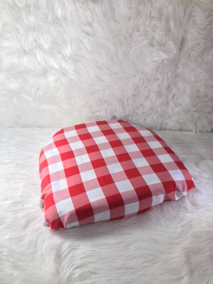 Cojin a Cuadros
Medidas 50x50cm
$5.000 Alquiler