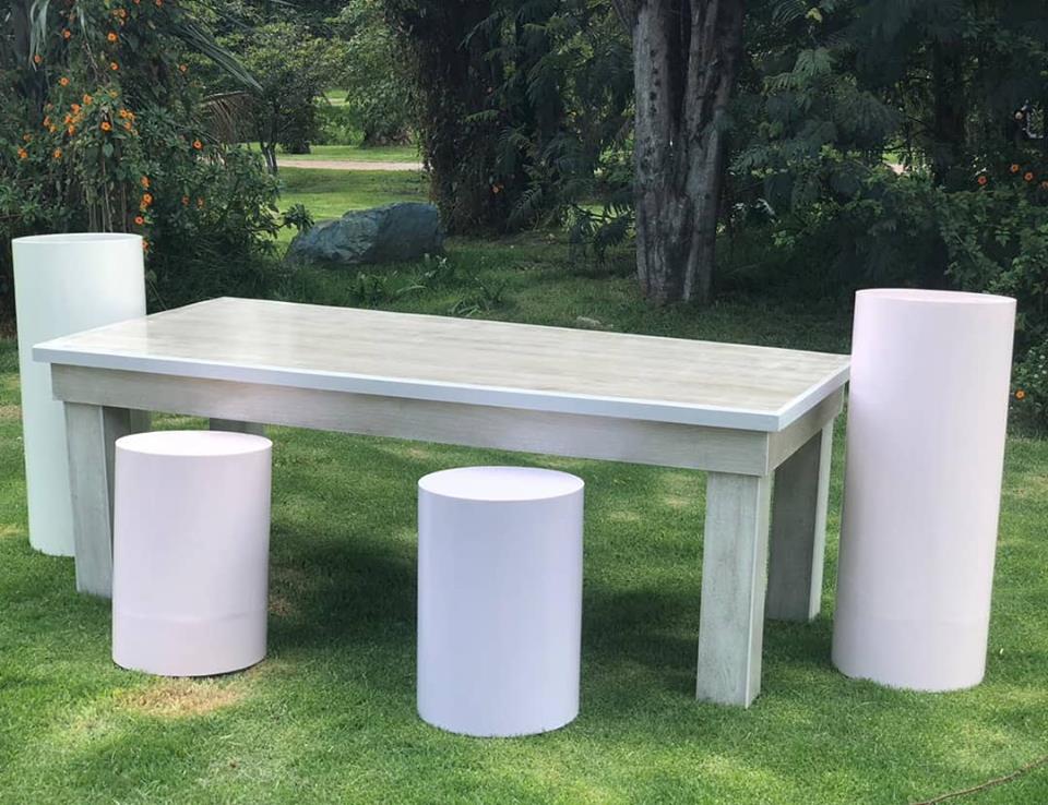 * Rectan Color Gris Envejecido
2.20X1m $ 90.000
* Kit Cilindricas $ 200.000