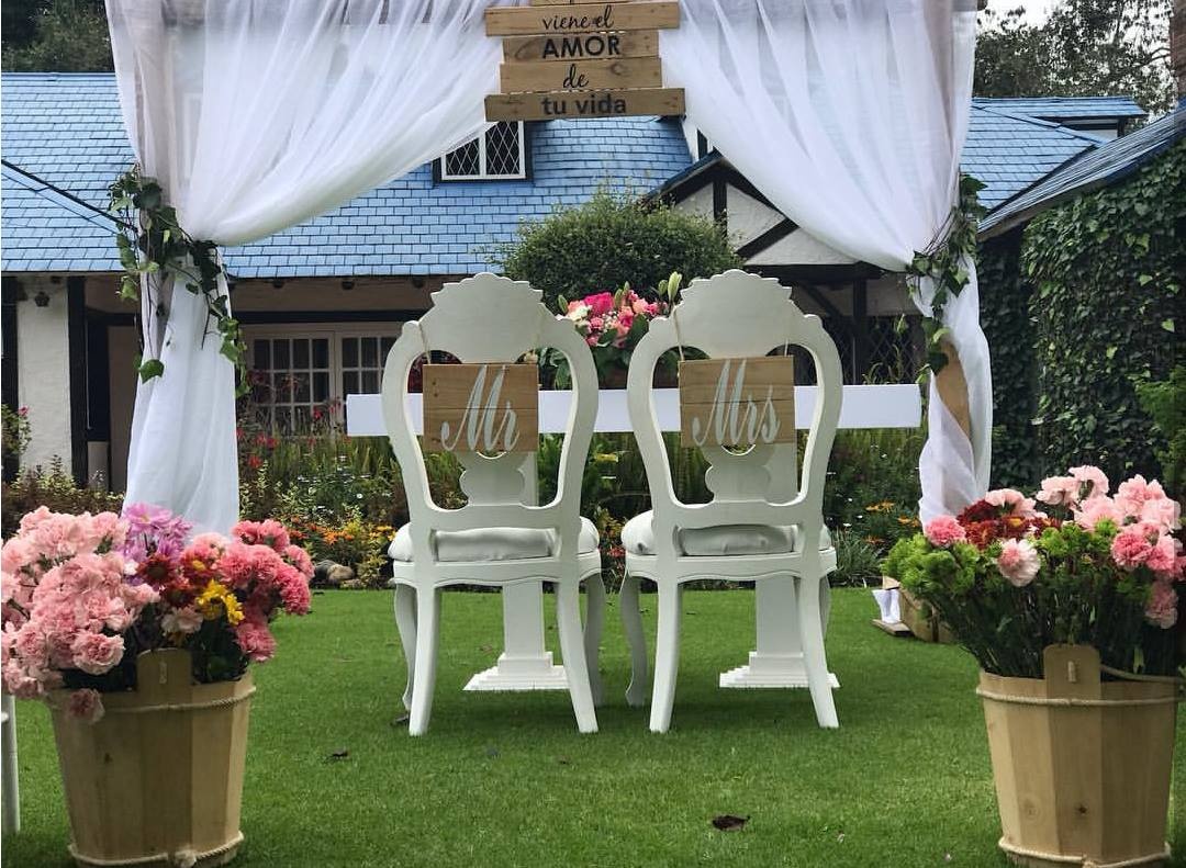 Silla Isabelina
Alquiler
$ 25.000