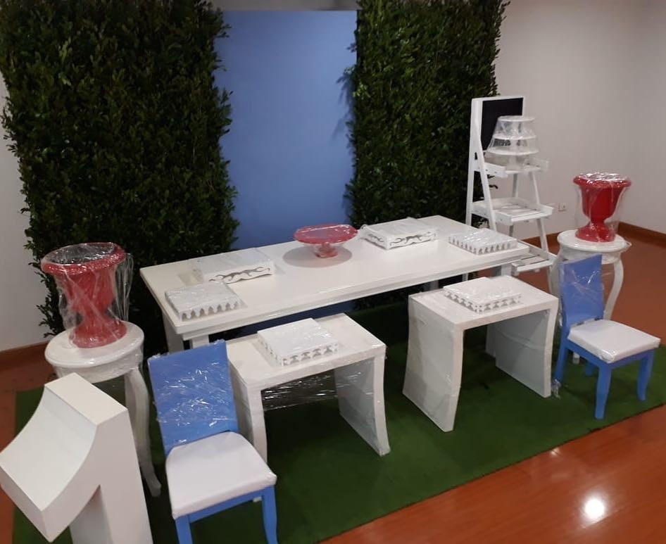 Blanca Recta Grande $ 90.000
Auxiliares Blancas $ 50.000
Auxiliares Recta Blanca $ 50.000