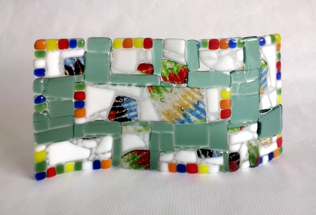 "Strawberries"
by Nataliya Guchenia
Glass Size - 5-1/2"H X 9-1/2"W
$299.00