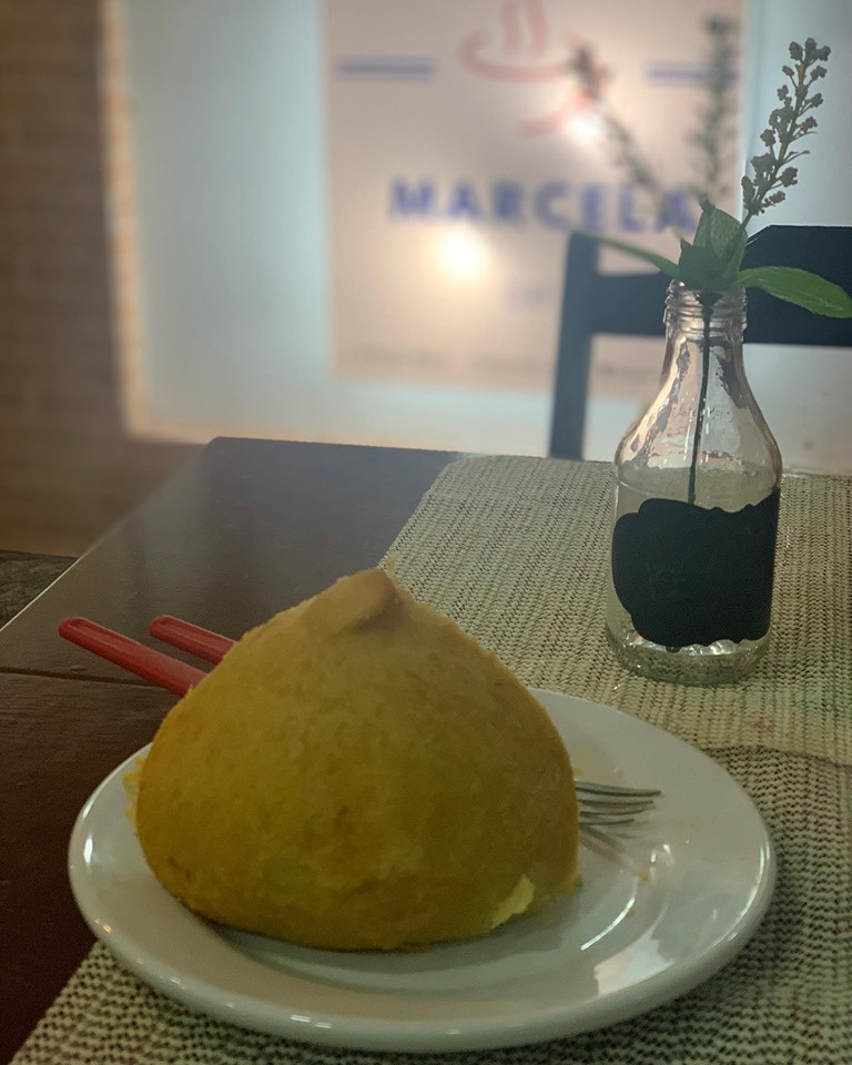 https://0201.nccdn.net/1_2/000/000/0ae/28d/Coxinha-00-768x960.jpg
