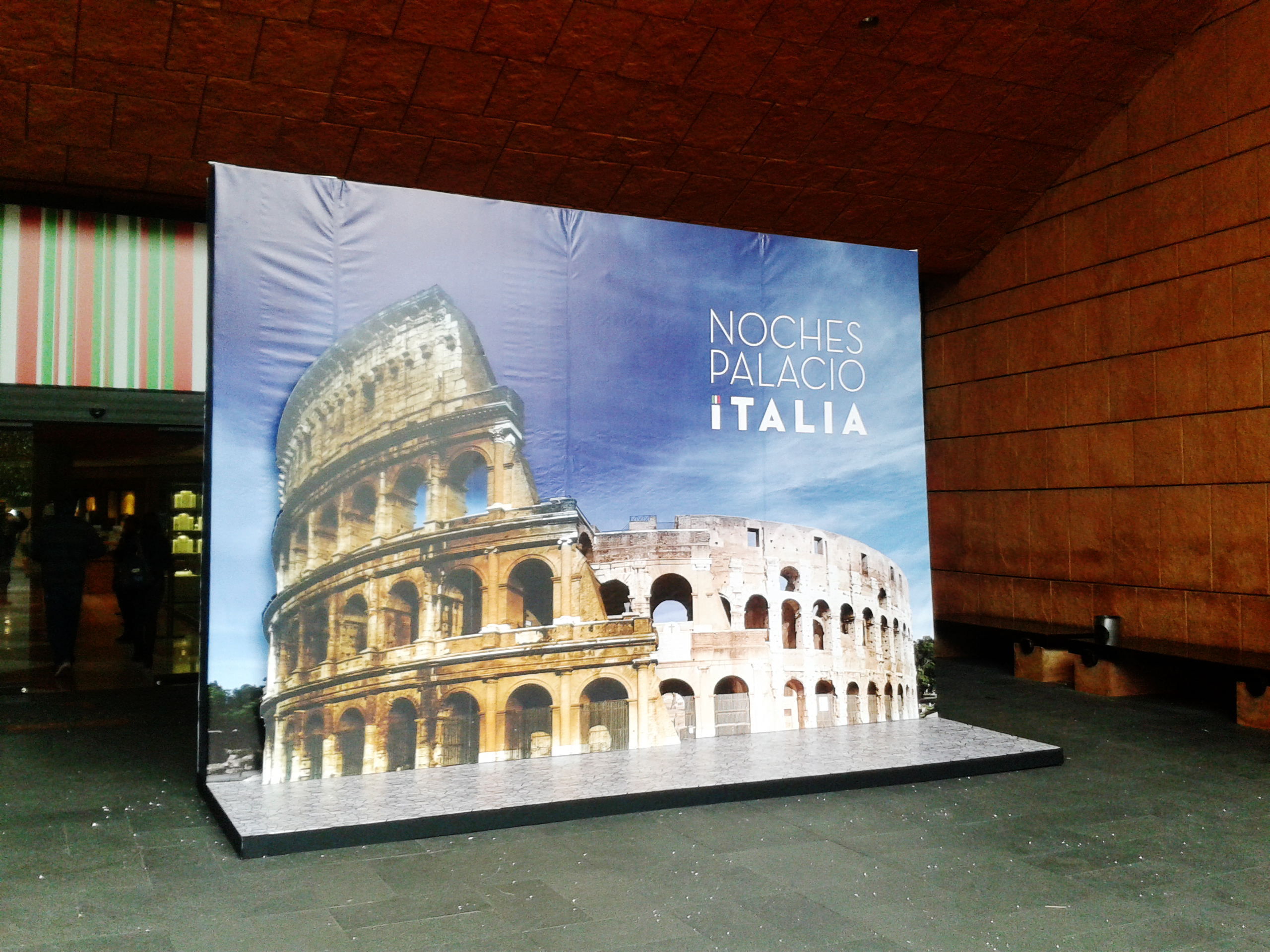https://0201.nccdn.net/1_2/000/000/0af/0bc/palacio-de-hierro-2.jpg