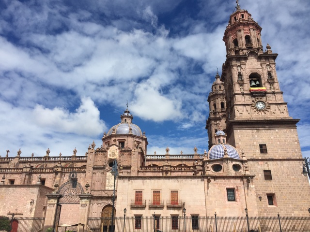 https://0201.nccdn.net/1_2/000/000/0af/526/morelia-20.jpg