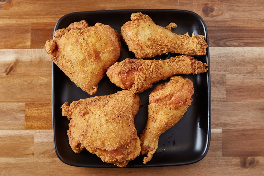 https://0201.nccdn.net/1_2/000/000/0af/d8f/kickin-fish-and-chicken-069.jpeg