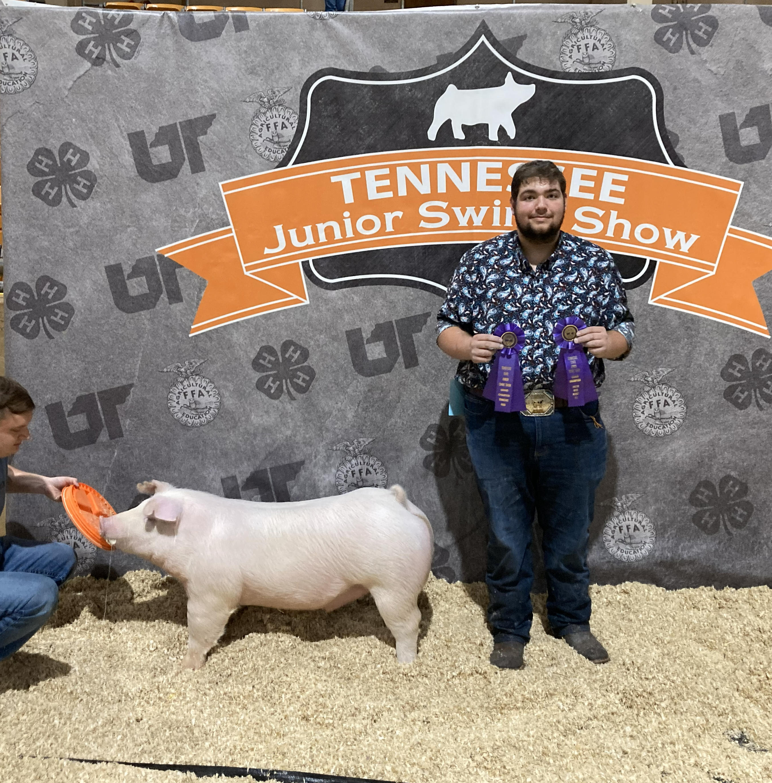 Joseph Henry
2026 Tennessee State
4-H/FFA Swine Show
Champion Chester White Market Hog
Champion TN Bred Market Hog