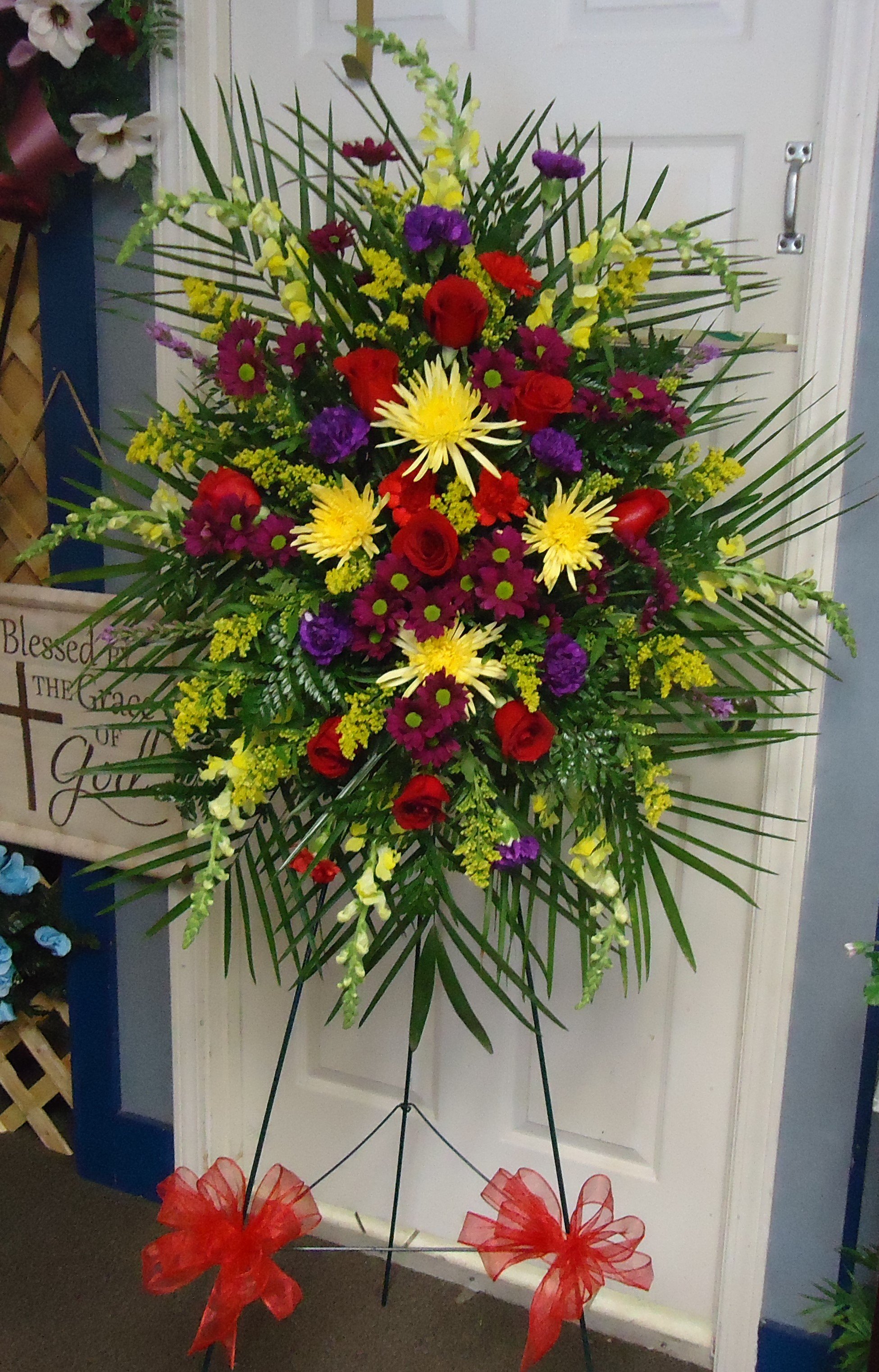 (11)  "Designer's Choice"
"Fresh" Standing Spray
(Mix Colors)
$250.00