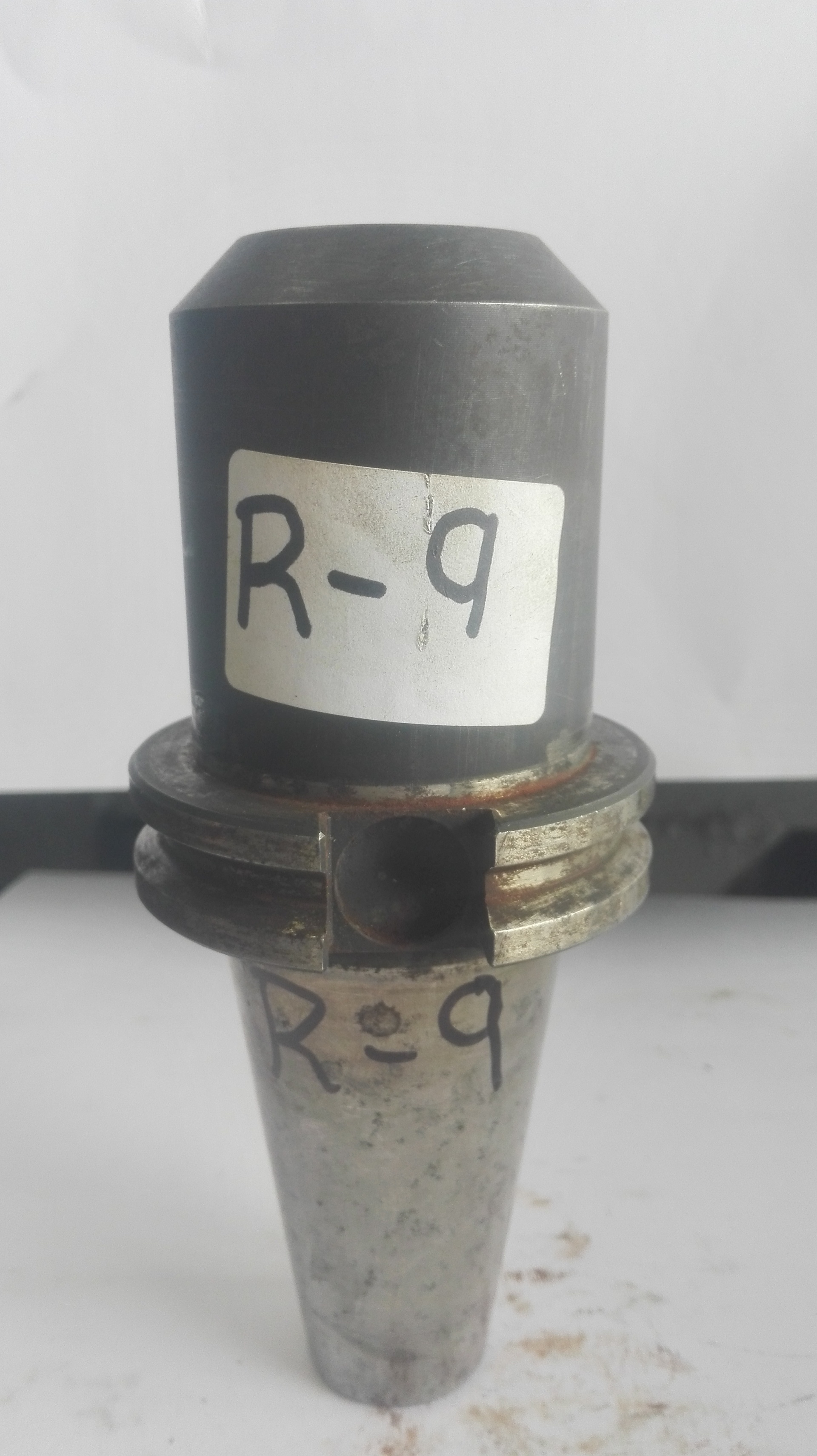 Marca:. PARLEC
Modelo: ISO CAT 40
Serie: C40 - 10 EM3
Diámetro: Ø 1''in
No. ID: R9