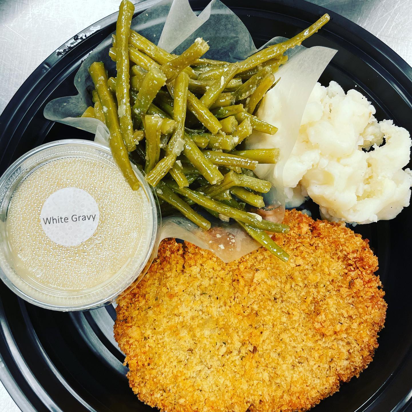 https://0201.nccdn.net/1_2/000/000/0b2/72c/chick-n-fried-chick-n2.jpg