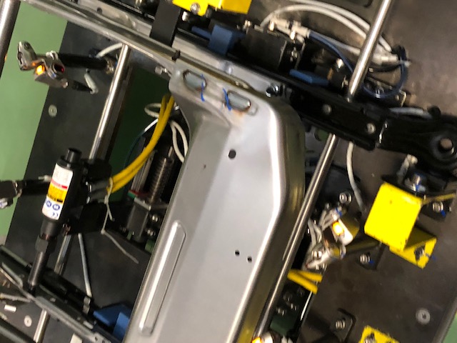 Ensamble de chasises de asientos automotrices