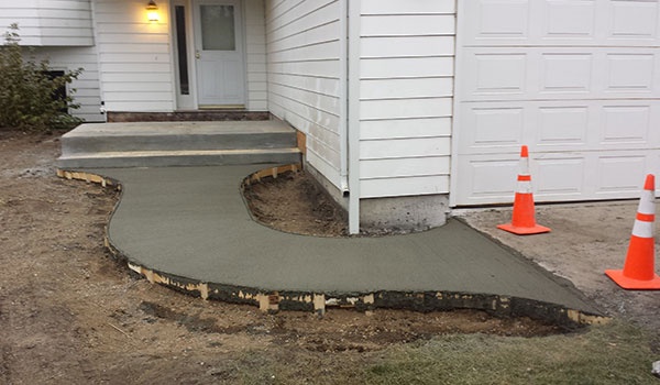 Residential Concrete Walkway
