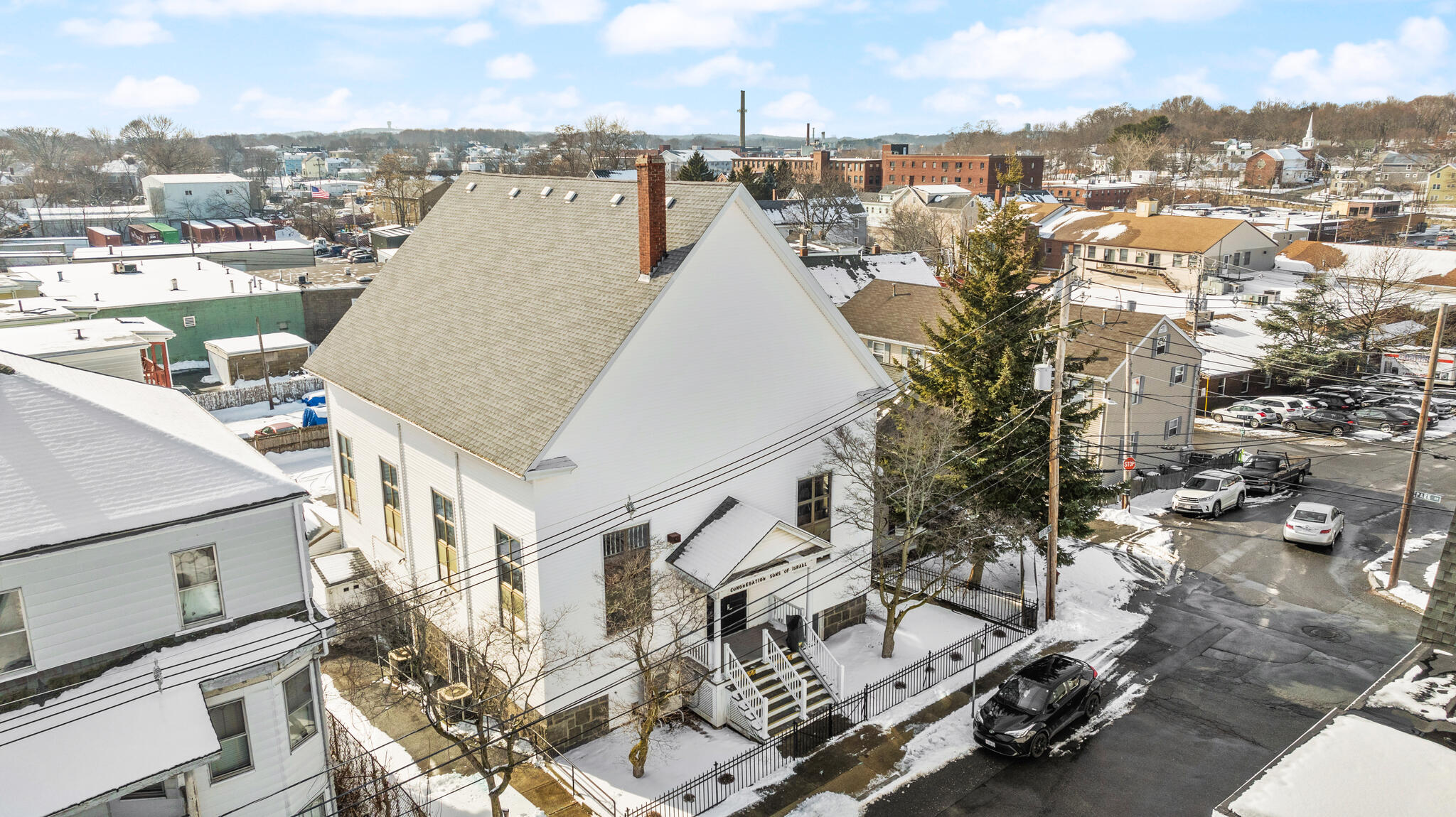 https://0201.nccdn.net/1_2/000/000/0b6/6fb/0-park-st-peabody-ma-01960-usa-002-007-28-outdoor2-mls_size.jpg