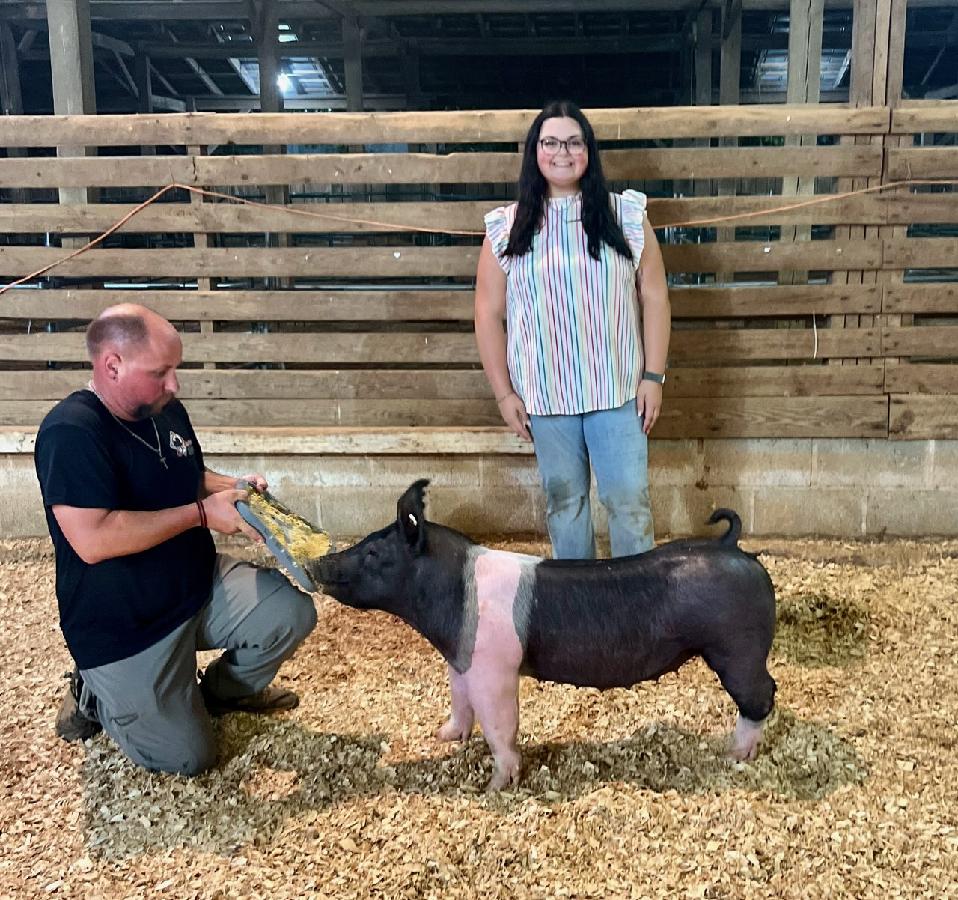 Marlo Selby
2024 Overton County Fair
3rd Overall Crossbred Gilt

2024 Putman County Fair
5th Overall Crossbred Gilt