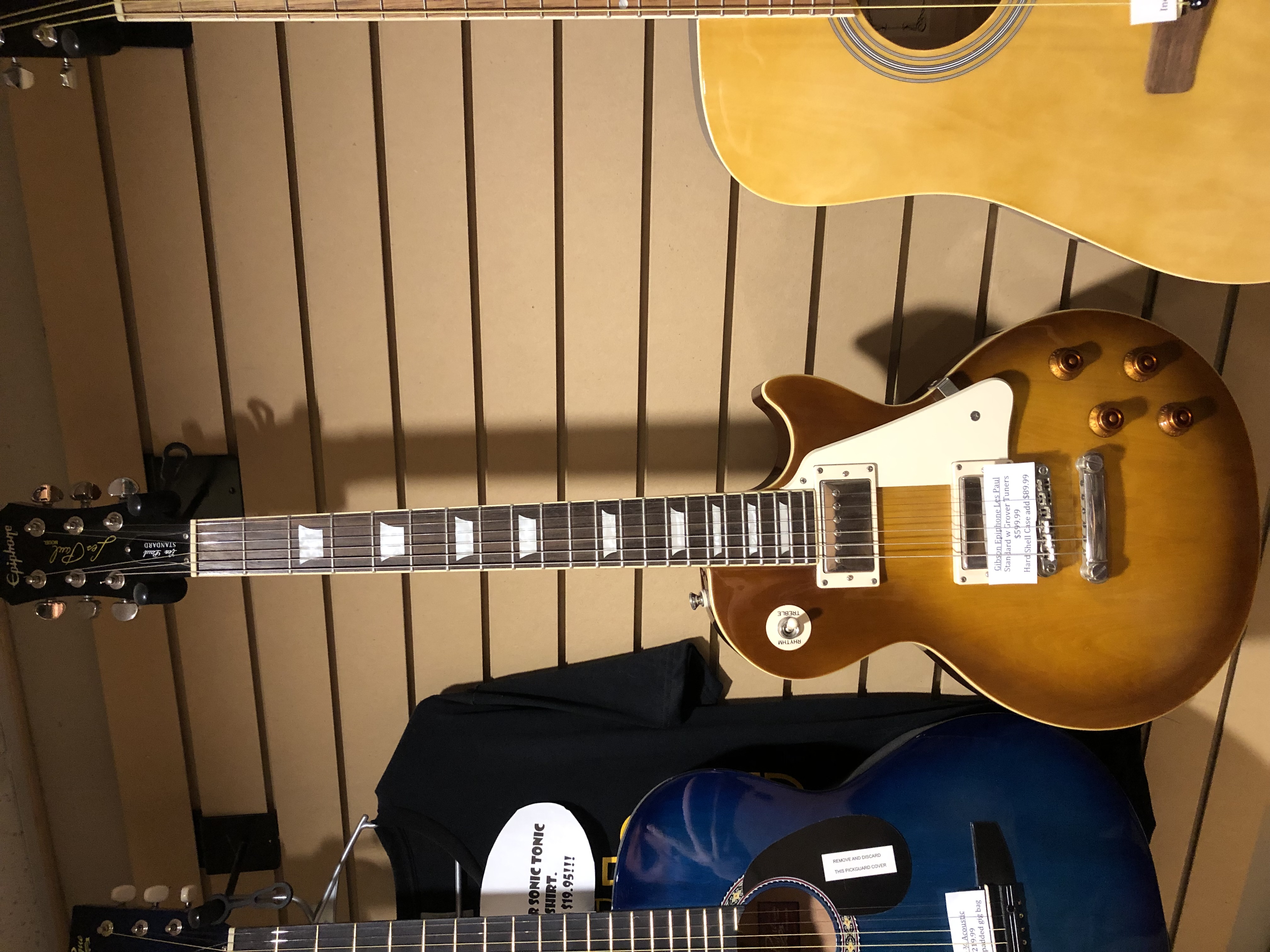 https://0201.nccdn.net/1_2/000/000/0b6/c33/les-paul.jpg