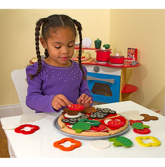 FELT FOOD PIZZA SET
MD 13974 NO. 200
$743.75