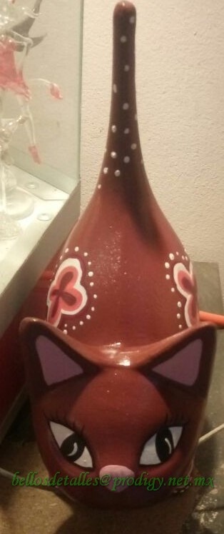 https://0201.nccdn.net/1_2/000/000/0b7/3c8/Gato-anillero--caf---314x748.jpg