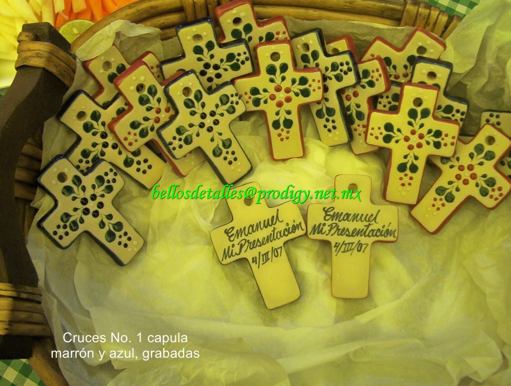 https://0201.nccdn.net/1_2/000/000/0b8/6b8/Cruz-No.-1-capula-marr--n-y-azul-grabadas-1632x1232.jpg
