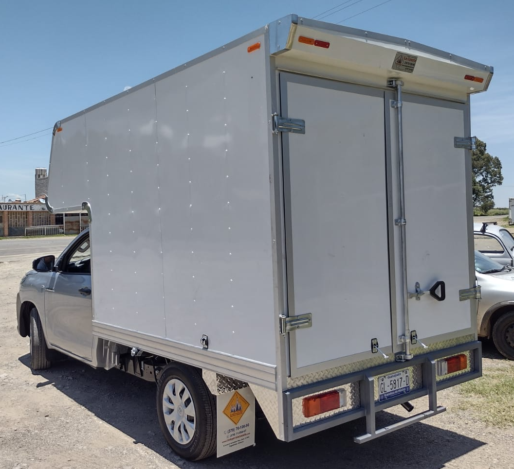 camper volado de cachucha