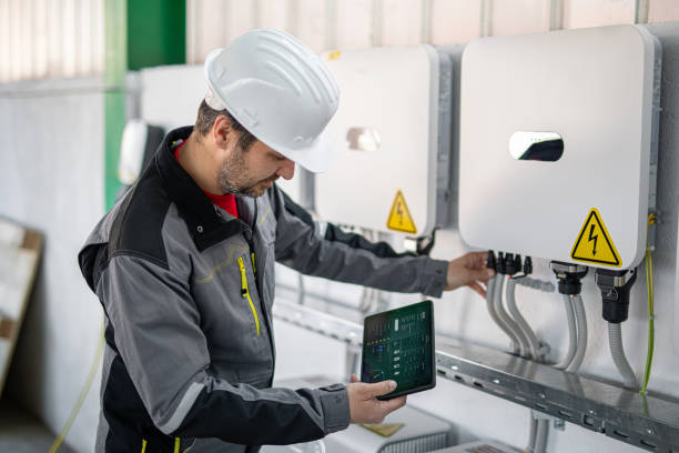 Tecnología de instalacion de equipos de seguridad para monitoreo y CCTV empresarial 