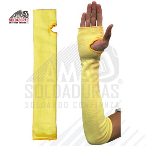MANGA KEVLAR
Categoría: Kevlar
Talla. Unitalla
Descripción: Manga Kevlar de 18” de largo con orificio en pulgar, ofrece protección superior contra cortes, así como la comodidad, flexibilidad y ligereza que los trabajadores necesitan para realizar sus labores con seguridad y confort en los ambientes más demandantes. Es altamente recomendable para las industrias automotriz, de ensamble, metalmecánica, del acero, del vidrio y metal. Además de su excepcional protección contra cortes, también ofrece gran resistencia a elevadas temperaturas, así como al fuego ya que no arde ni permite la combustión a diferencia del nylon y el poliéster. No se funde. Esta manga es estable hasta los 800 F, 426C