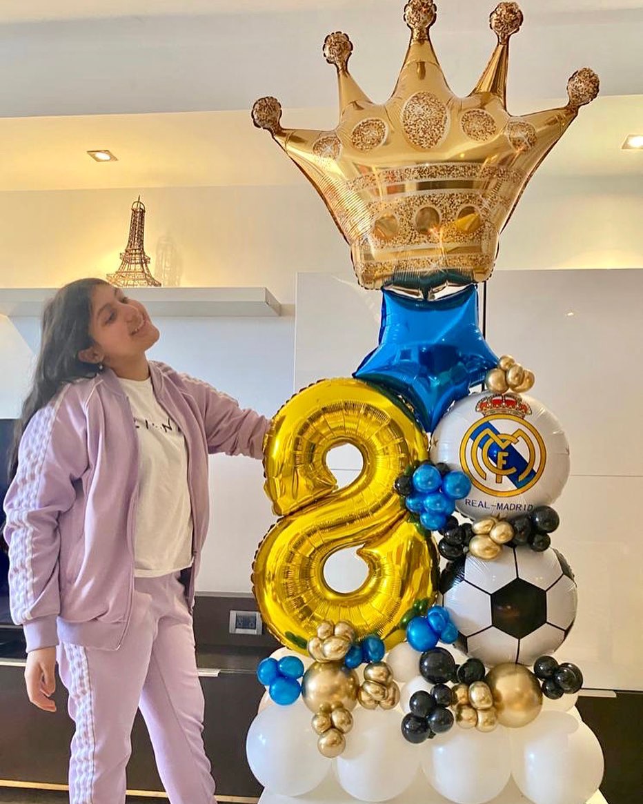 Colombia : 1111 Pesos
Venezuela : 11$
Negociable Según Diseño
