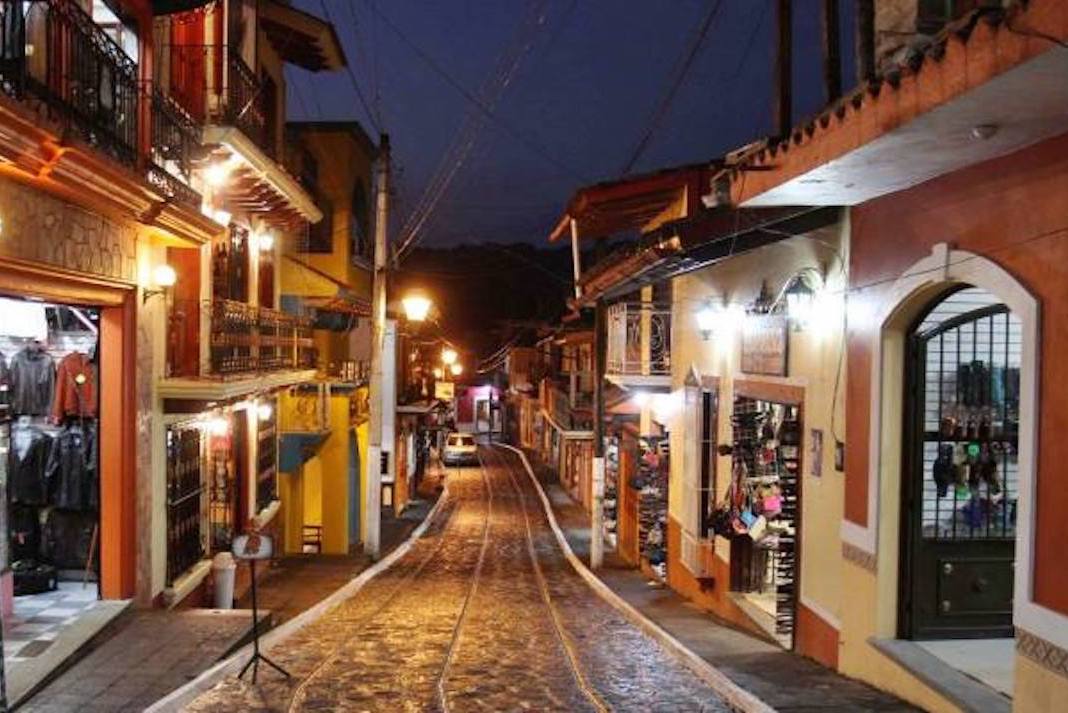 https://0201.nccdn.net/1_2/000/000/0ba/8d2/naolinco.jpg