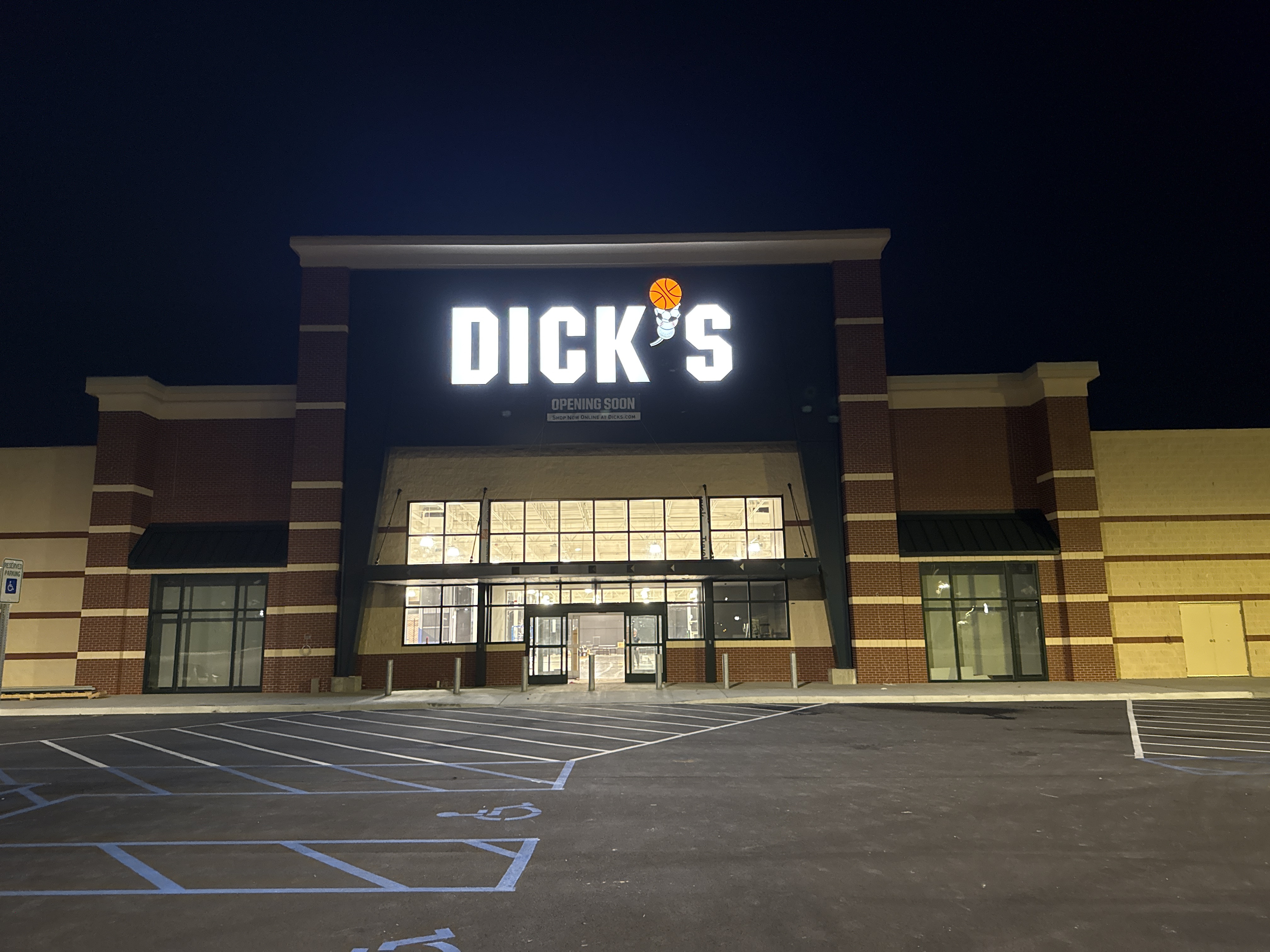 Dick's Sporting Goods