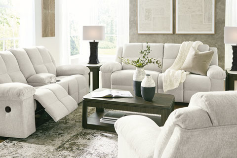 81602 Orlen
Reclining