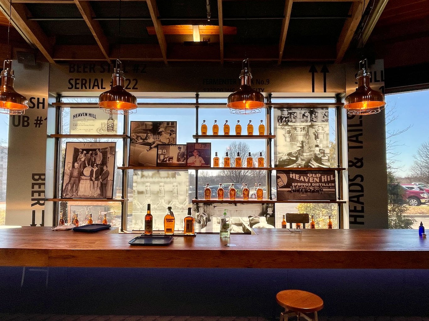 The Founders Room Bar - Heaven Hill Distillery Bourbon Heritage Center 