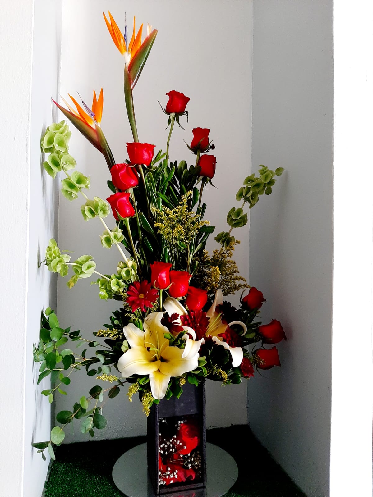 Arreglo S1 de 12 rosas $1200